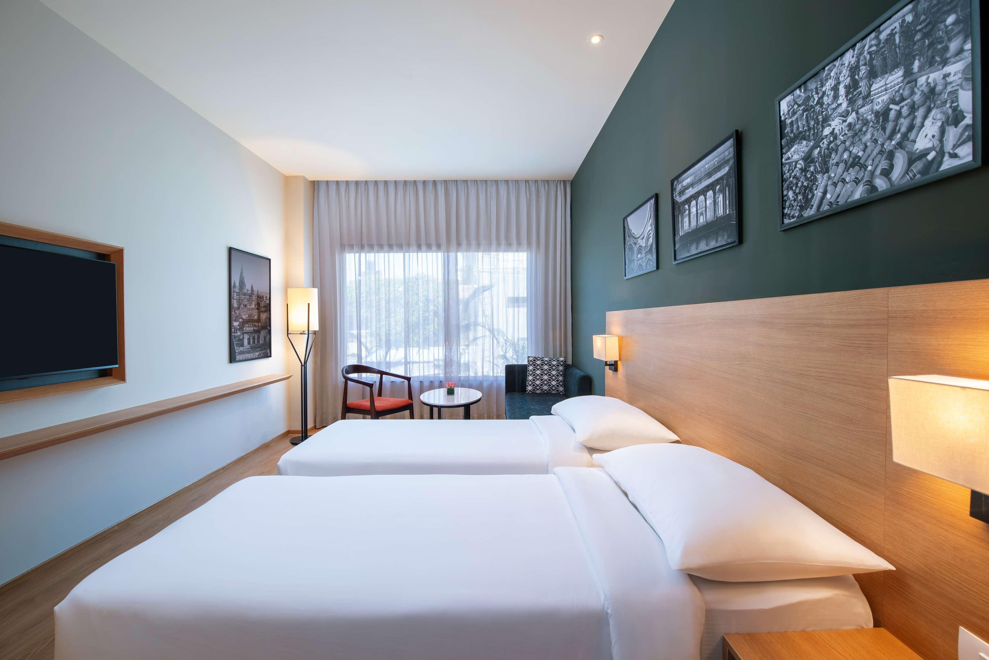 Park Inn By Radisson Gwalior Esterno foto