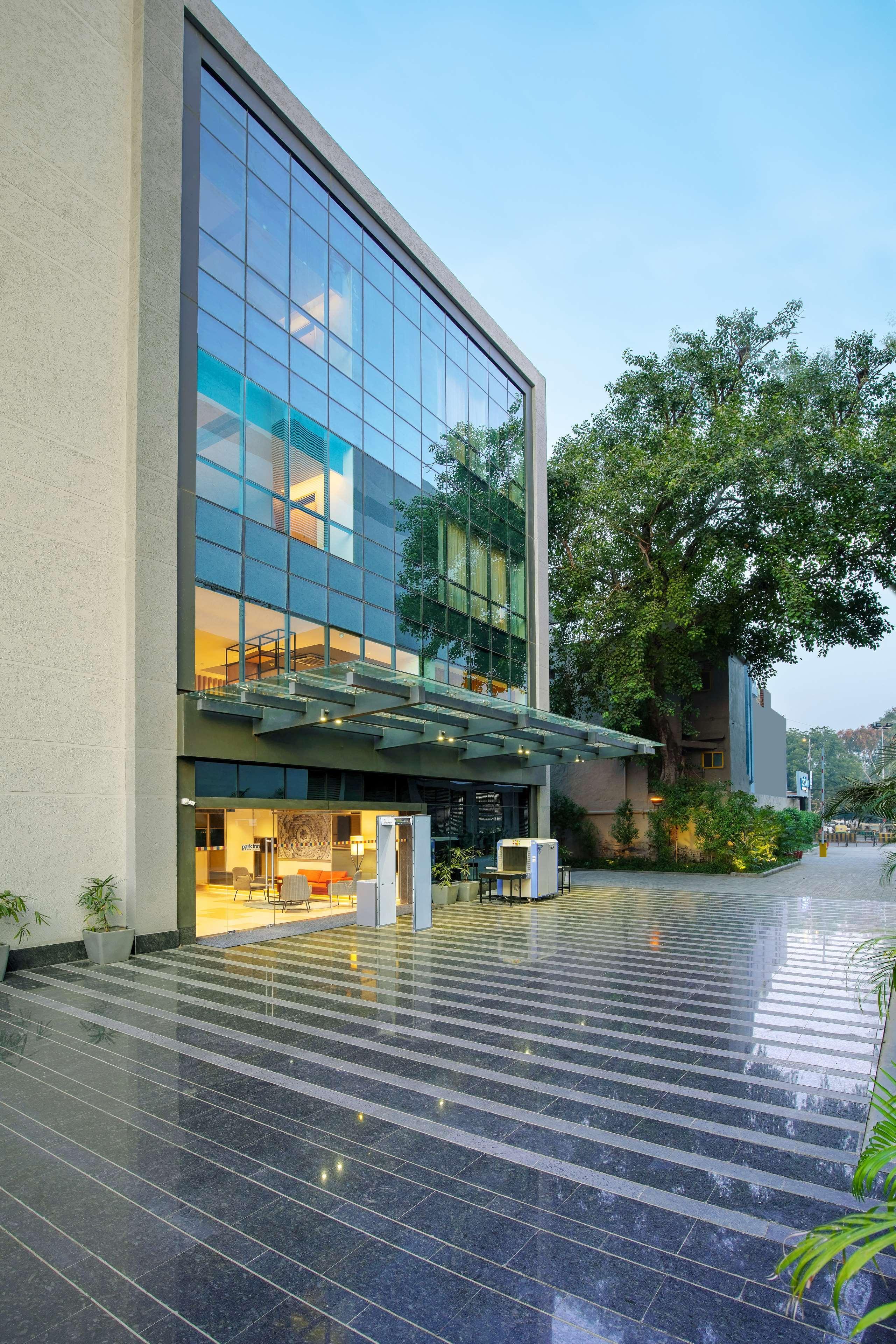 Park Inn By Radisson Gwalior Esterno foto